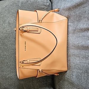 Michael Kors Voyager Crossgrain leather tote bag